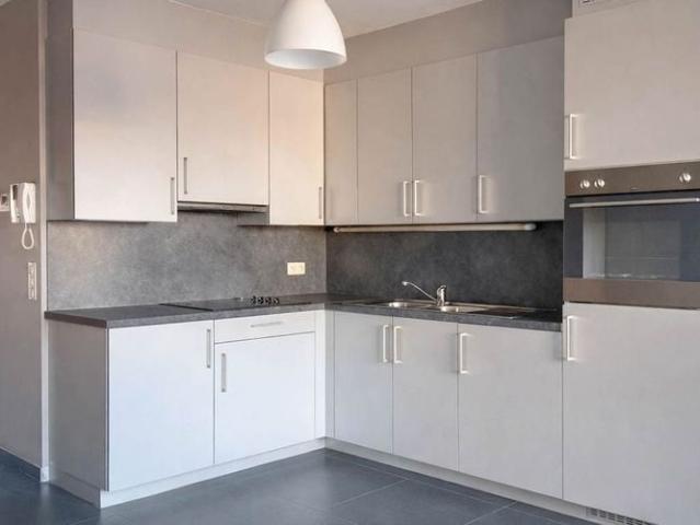 Appartement te huur in Eeklo voor € 785 met 1 slaapkamer