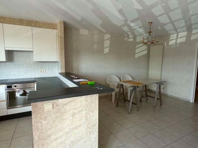 Appartement te huur in Eernegem voor € 800 met 2 slaapkamers