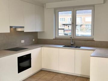 Appartement te huur in Ekeren voor € 1.250 met 2 slaapkamers