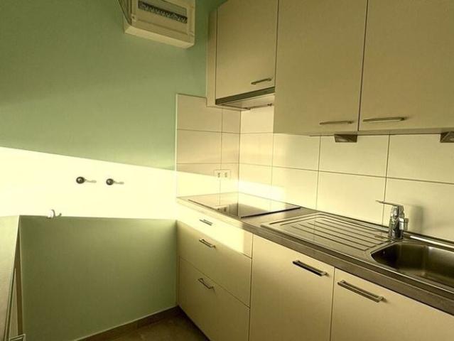 Appartement te huur in Ekeren voor € 780 met 1 slaapkamer