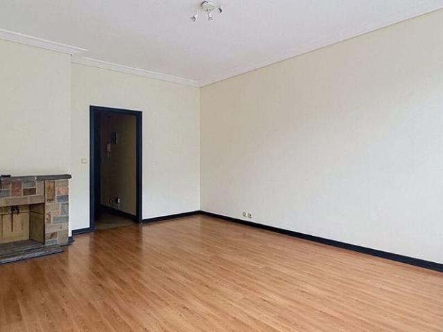 Appartement te huur in Elsene voor € 1.020 met 1 slaapkamer