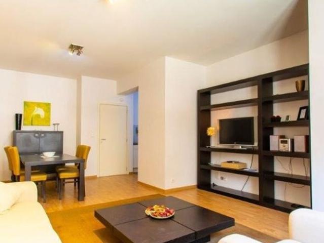 Appartement te huur in Elsene voor € 1.200 met 1 slaapkamer