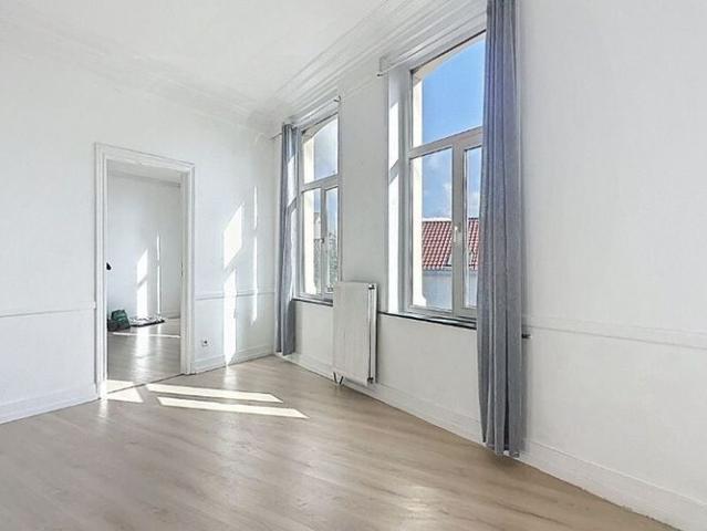 Appartement te huur in Elsene voor € 1.245 met 2 slaapkamers