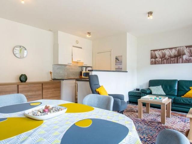 Appartement te huur in Elsene voor € 1.300 met 1 slaapkamer