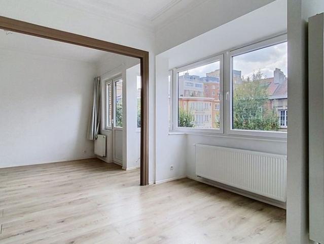 Appartement te huur in Elsene voor € 1.450 met 2 slaapkamers