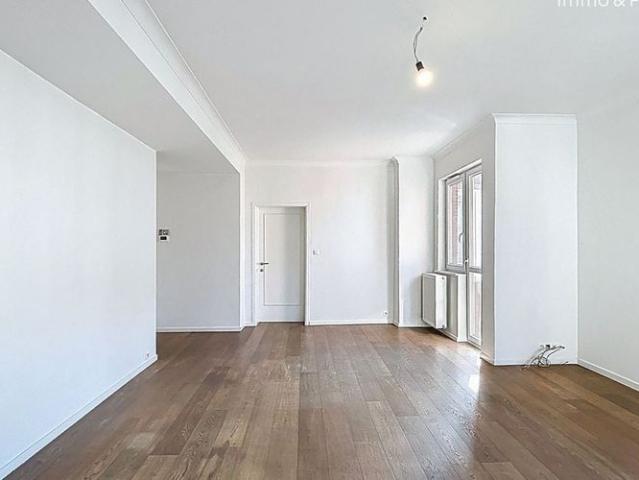 Appartement te huur in Elsene voor € 1.600 met 2 slaapkamers