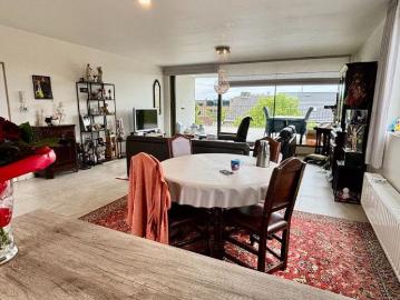 Appartement te huur in Emelgem voor € 850 met 2 slaapkamers