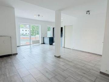 Appartement te huur in Fontaine l'Evêque voor € 720 met 2 slaapkamers