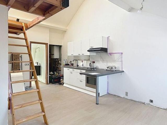 Appartement te huur in Froyennes voor € 600 met 1 slaapkamer