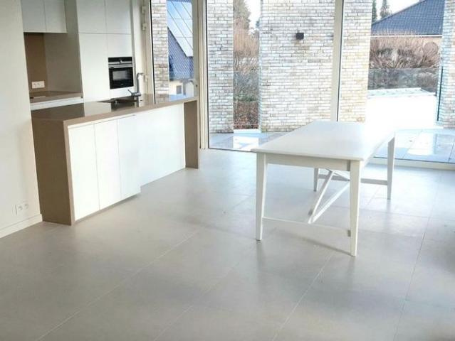 Appartement te huur in Geel voor € 850 met 1 slaapkamer