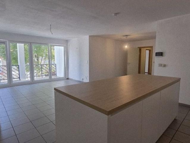 Appartement te huur in Genk voor € 1.050 met 2 slaapkamers