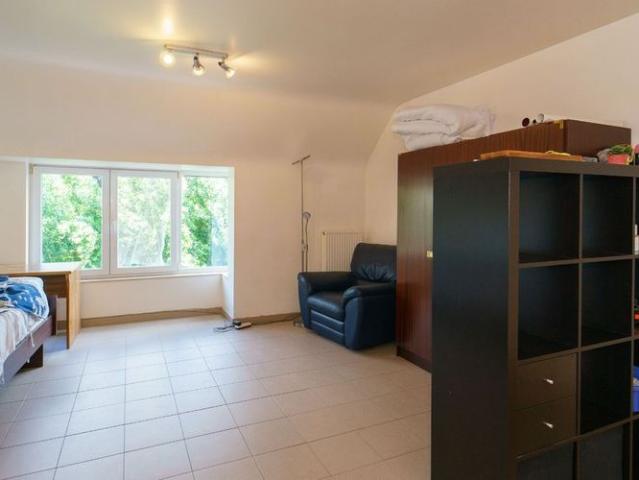 Appartement te huur in Gent voor € 785 met 1 slaapkamer