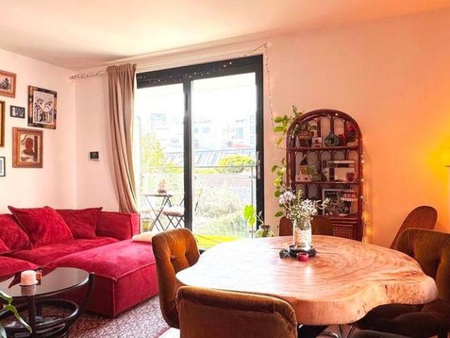 Appartement te huur in Gent voor € 810 met 1 slaapkamer