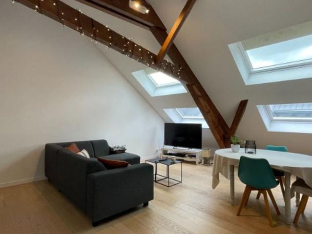 Appartement te huur in Gent voor € 925 met 1 slaapkamer