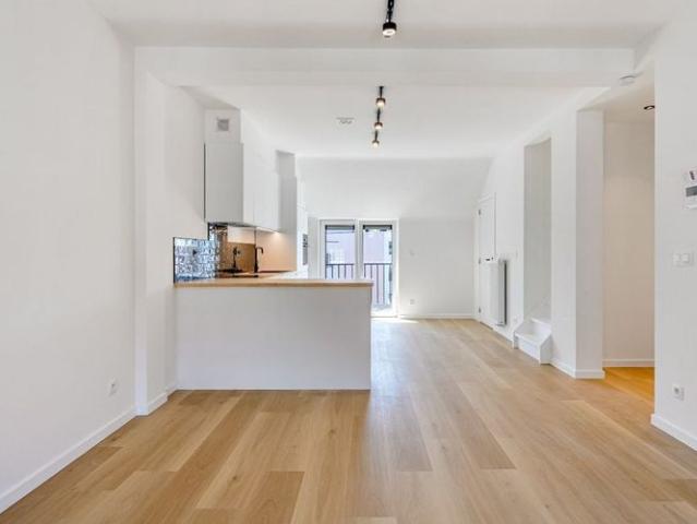 Appartement te huur in Gent voor € 1.000 met 1 slaapkamer