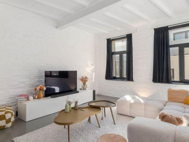 Appartement te huur in Gent voor € 1.500 met 1 slaapkamer