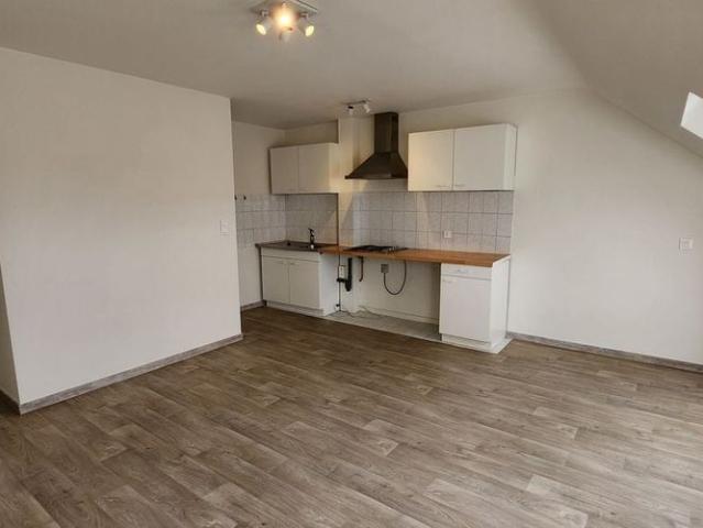 Appartement te huur in Gilly voor € 550 met 1 slaapkamer
