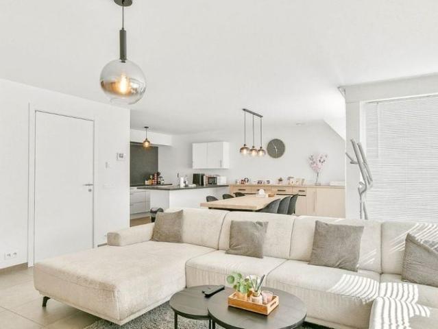 Appartement te huur in Gistel voor € 750 met 2 slaapkamers