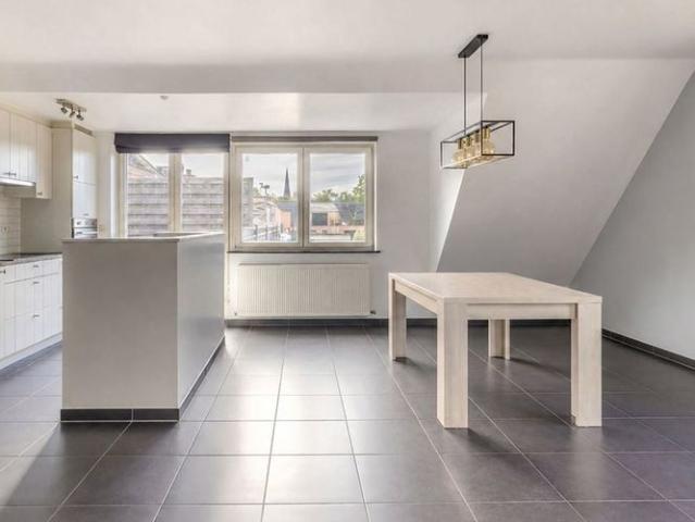 Appartement te huur in Halle voor € 1.020 met 2 slaapkamers