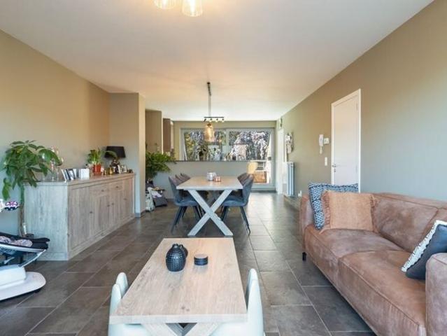 Appartement te huur in Hamme voor € 1.100 met 3 slaapkamers