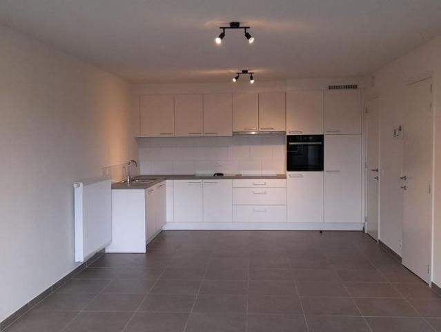 Appartement te huur in Harelbeke voor € 740 met 1 slaapkamer