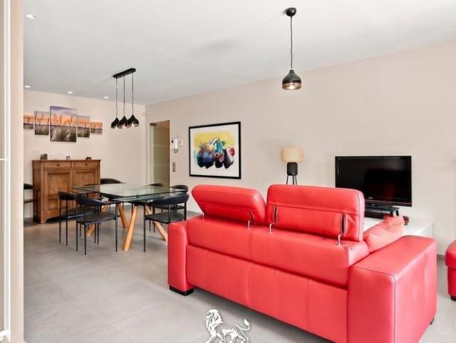 Appartement te huur in Harelbeke voor € 850 met 3 slaapkamers