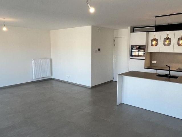 Appartement te huur in Harelbeke voor € 825 met 2 slaapkamers