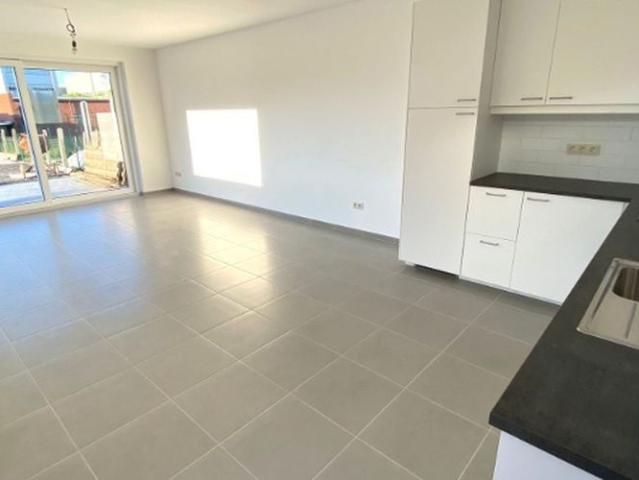Appartement te huur in Harelbeke voor € 900 met 2 slaapkamers
