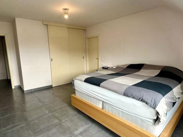 Appartement te huur in Hekelgem voor € 1.450 met 3 slaapkamers