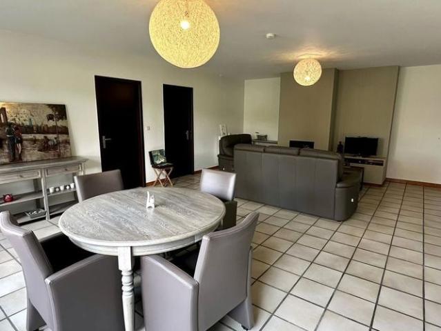 Appartement te huur in Hekelgem voor € 925 met 2 slaapkamers