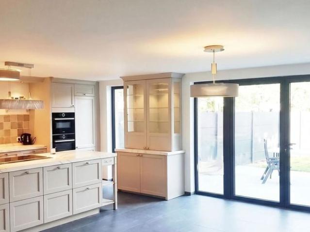 Appartement te huur in Heist op den Berg voor € 950 met 1 slaapkamer