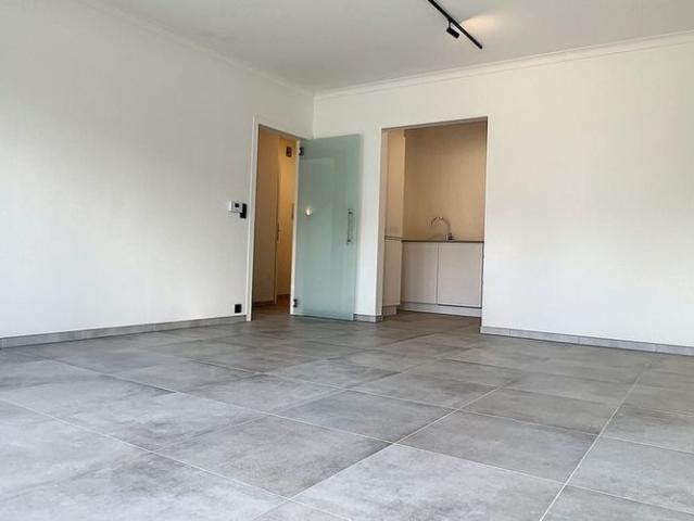 Appartement te huur in Heist aan Zee voor € 950 met 1 slaapkamer