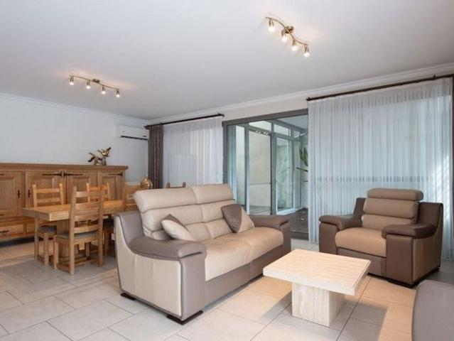 Appartement te huur in Hoboken voor € 1.220 met 2 slaapkamers