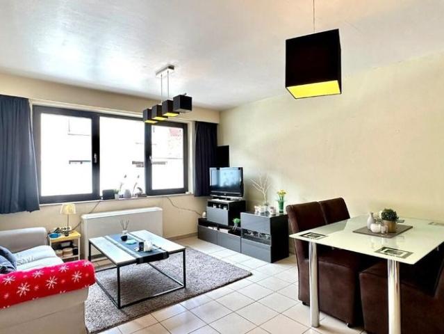 Appartement te huur in Hoeselt voor € 600 met 1 slaapkamer