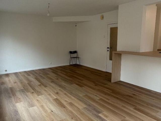Appartement te huur in Ieper voor € 800 met 2 slaapkamers