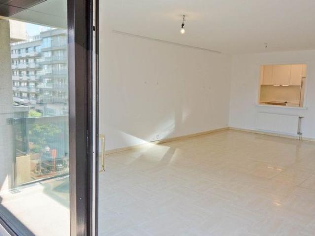 Appartement te huur in Knokke voor € 1.225 met 2 slaapkamers