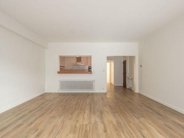 Appartement te huur in Knokke voor € 1.400 met 3 slaapkamers