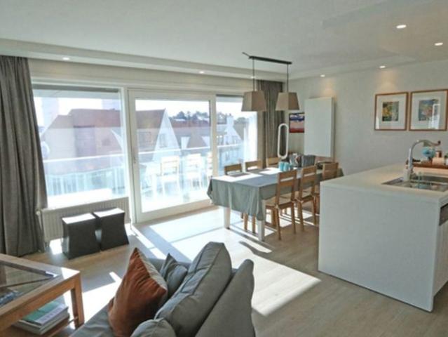 Appartement te huur in Knokke voor € 1.825 met 2 slaapkamers