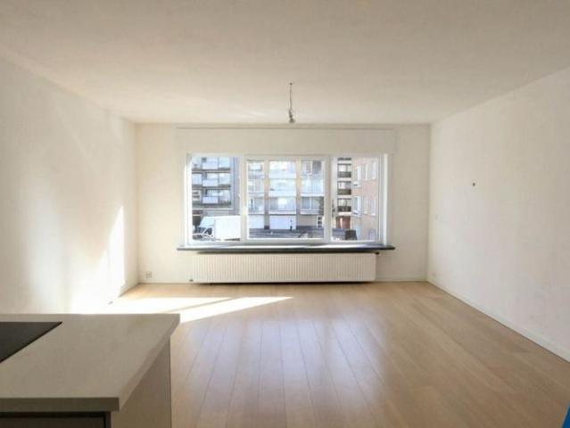 Appartement te huur in Knokke voor € 750 met 1 slaapkamer