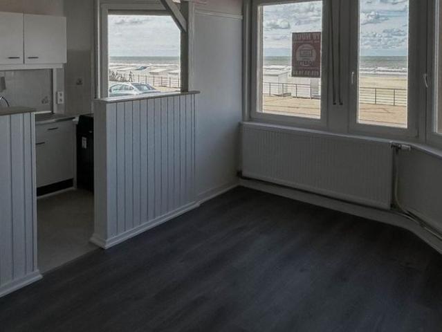 Appartement te huur in Koksijde voor € 700 met 2 slaapkamers