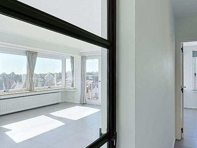 Appartement te huur in Koksijde voor € 895 met 2 slaapkamers