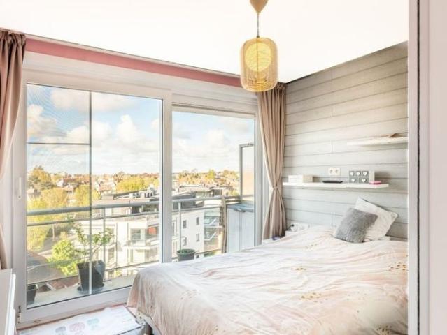 Appartement te huur in Koksijde voor € 900 met 2 slaapkamers