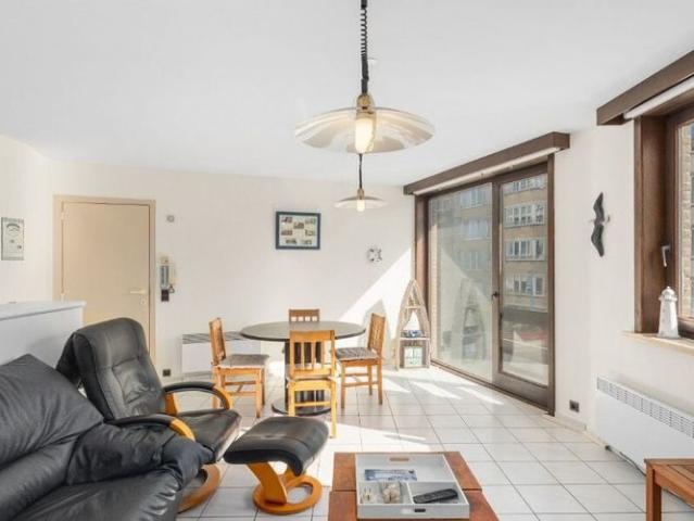 Appartement te huur in Koksijde voor € 900 met 2 slaapkamers
