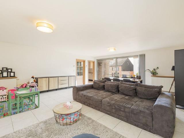 Appartement te huur in Koningshooikt met 2 slaapkamers