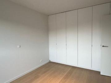 Appartement te huur in Kortrijk voor € 1.000 met 2 slaapkamers