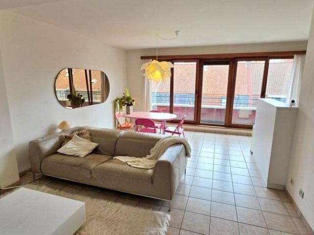 Appartement te huur in Kortrijk voor € 725 met 2 slaapkamers