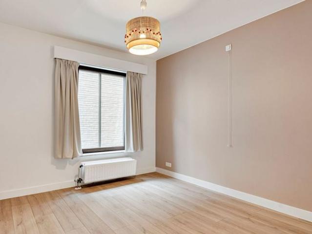 Appartement te huur in Kortrijk voor € 850 met 2 slaapkamers
