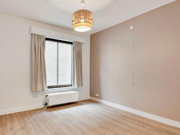 Appartement te huur in Kortrijk voor € 850 met 2 slaapkamers
