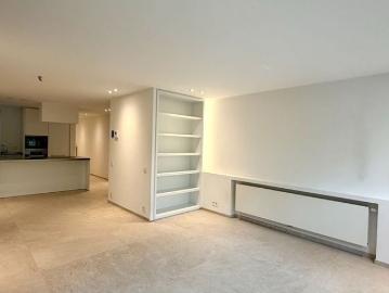 Appartement te huur in Kortrijk voor € 895 met 1 slaapkamer