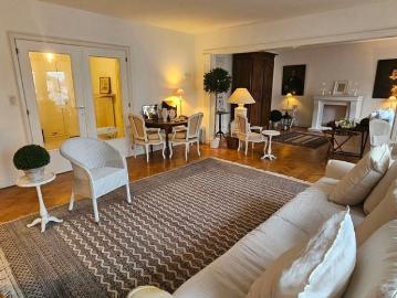 Appartement te huur in Kortrijk voor € 995 met 2 slaapkamers